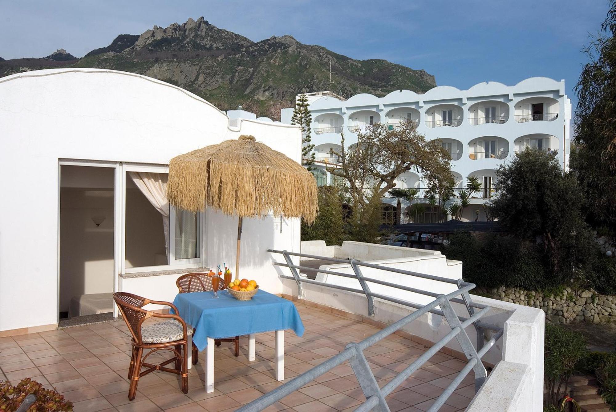 Hotel Terme Villa Teresa Forio di Ischia Camera foto